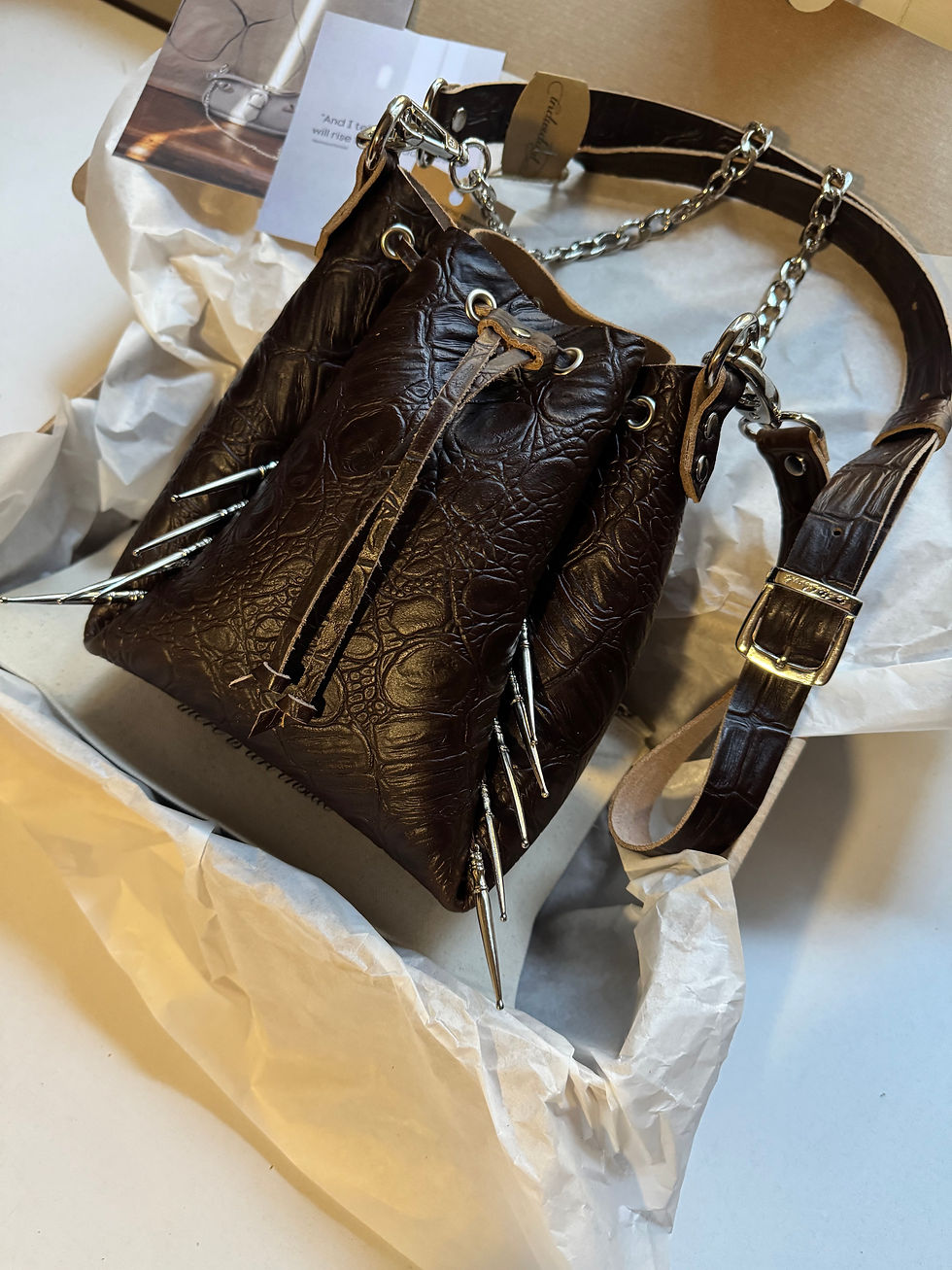 Thumbnail: "Brake me shake me" pouch bag, brown, nickel, sample