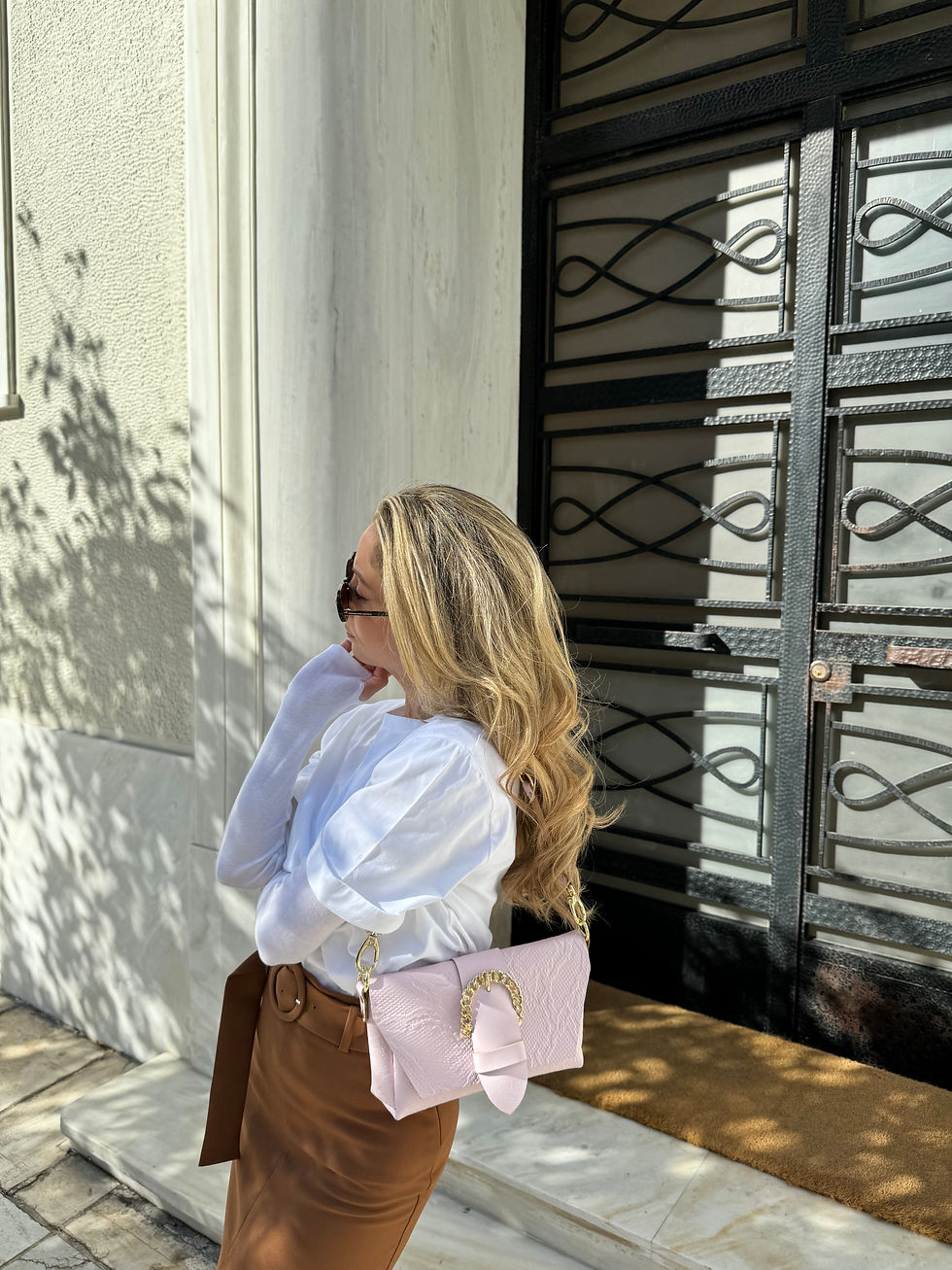 Thumbnail: "Moving on" shoulder bag, pink