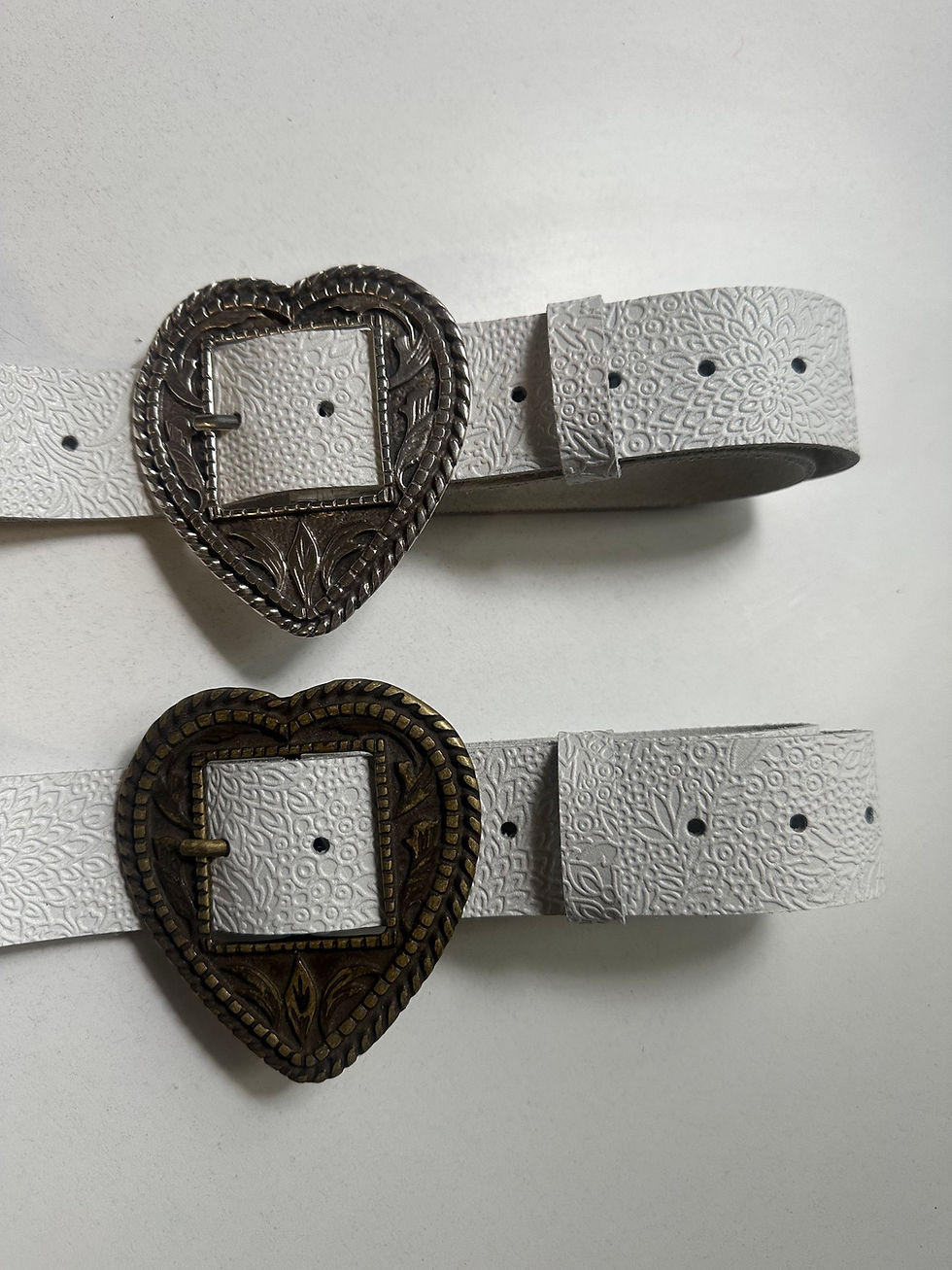 Thumbnail: "Woman in love" leather belt sample sale in off white bronze