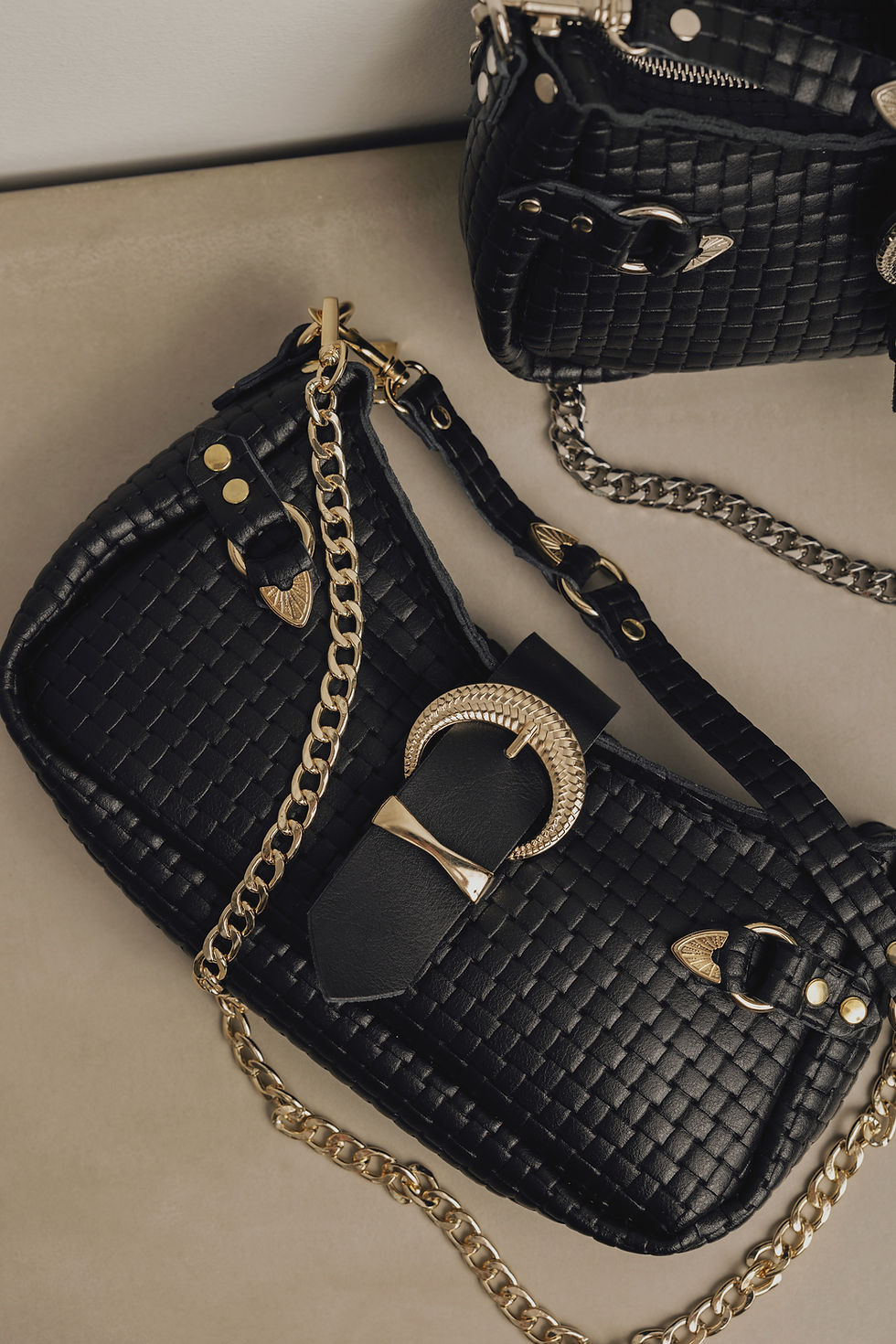 Thumbnail: "Kiss of life" shoulder bag, *limited*, black