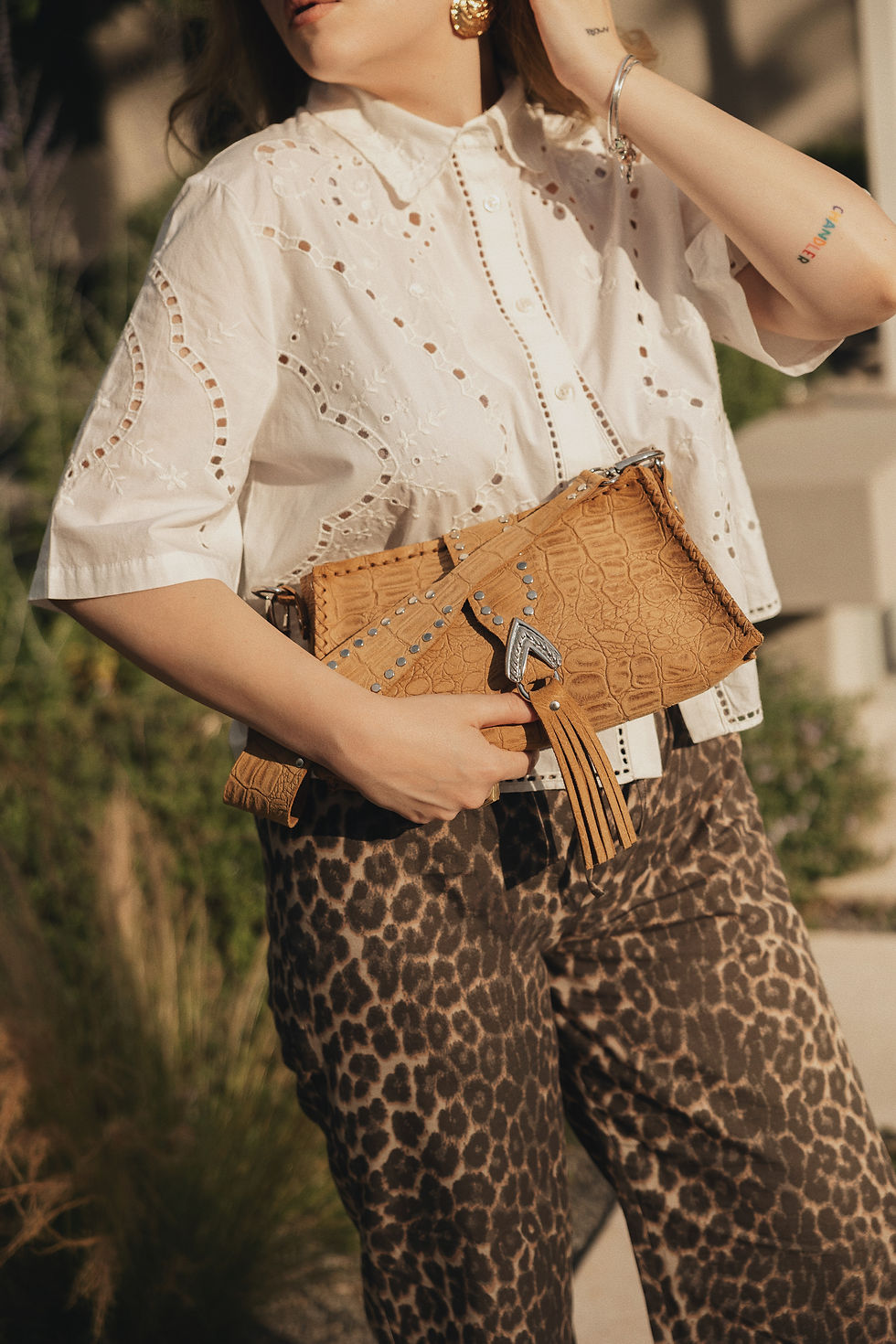Thumbnail: "I am love" shoulder bag, honey suede