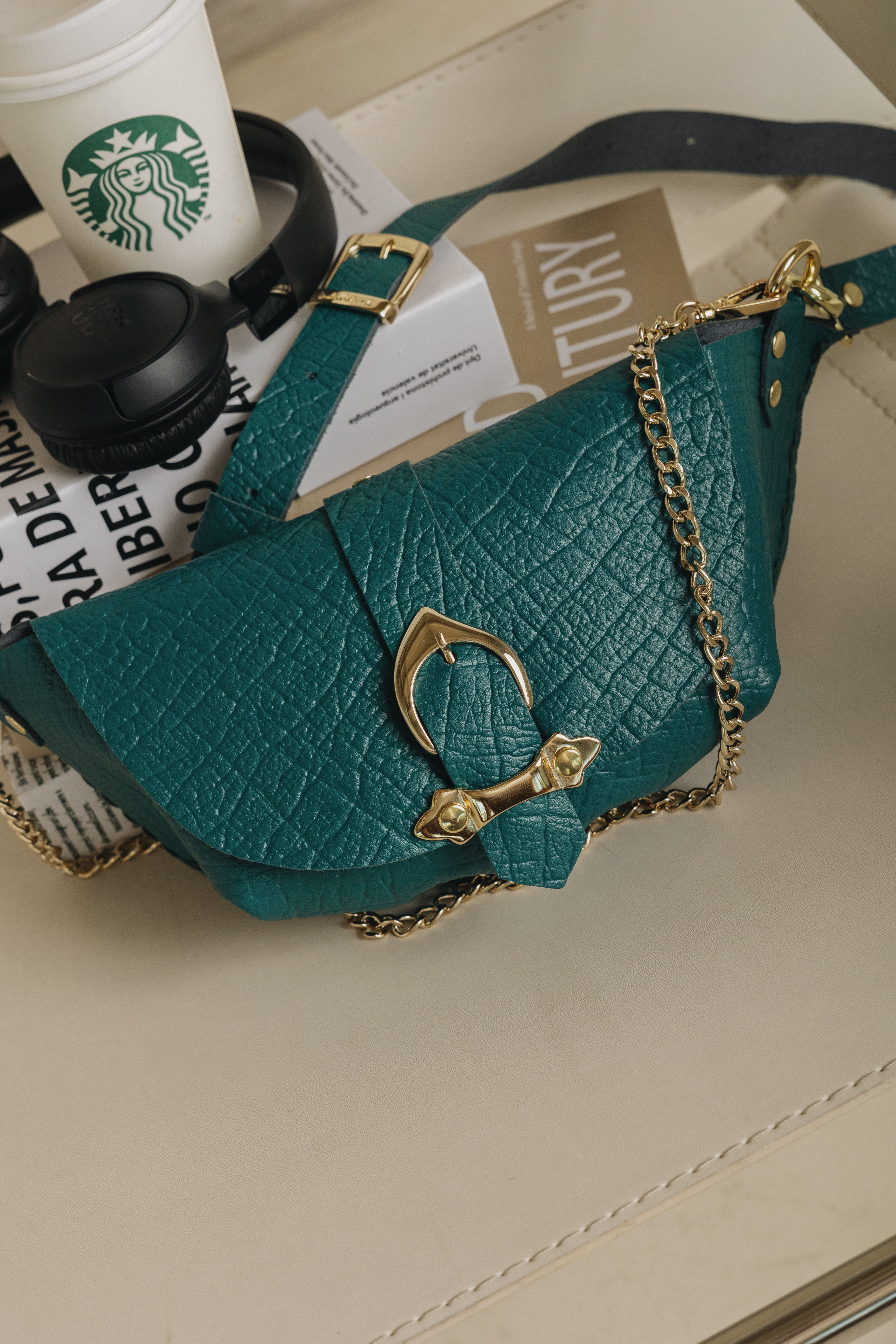 "Tell it to my heart" waist bag, forest green