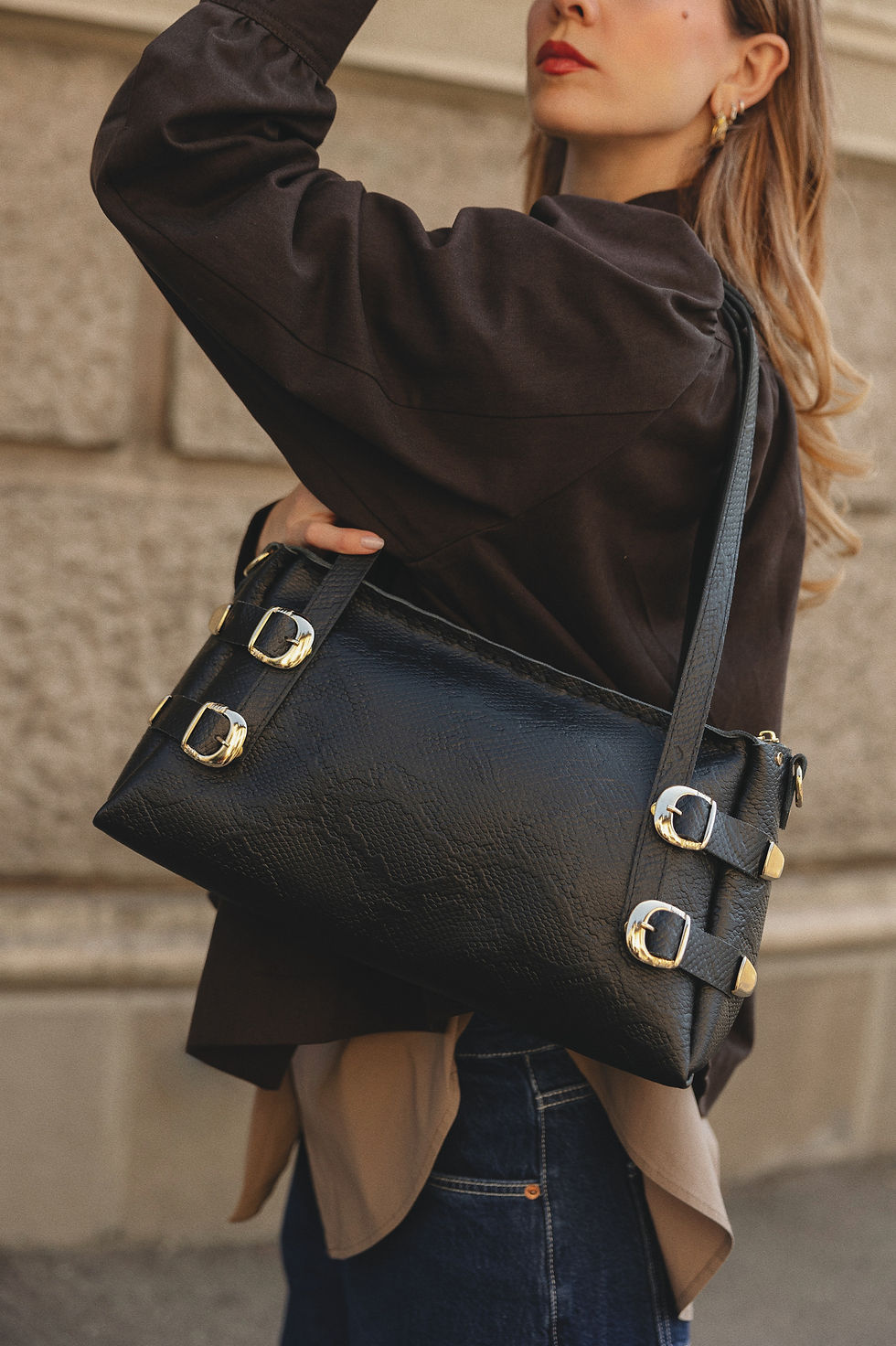 Thumbnail: "Echoes" shoulder bag, black