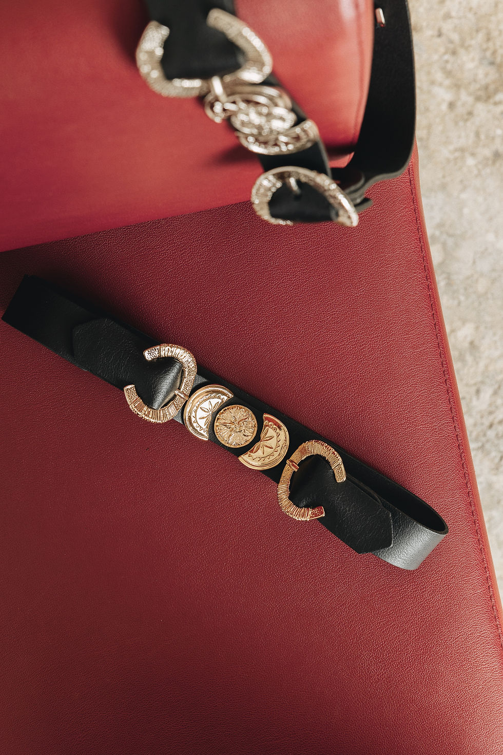 Thumbnail: "Dancing in the moonlight" leather belt