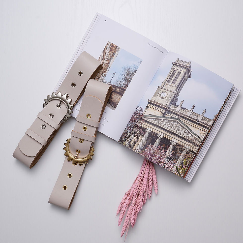 Thumbnail: "Flower in the sun" leather belt