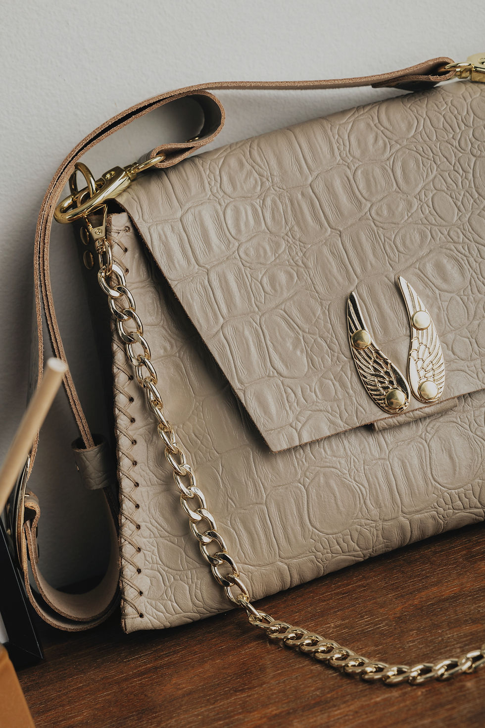 Thumbnail: "Wings" shoulder bag, stone beige