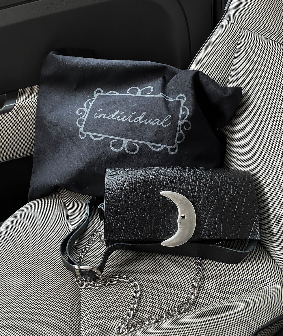 Thumbnail: "Fly on" barrel bag, black