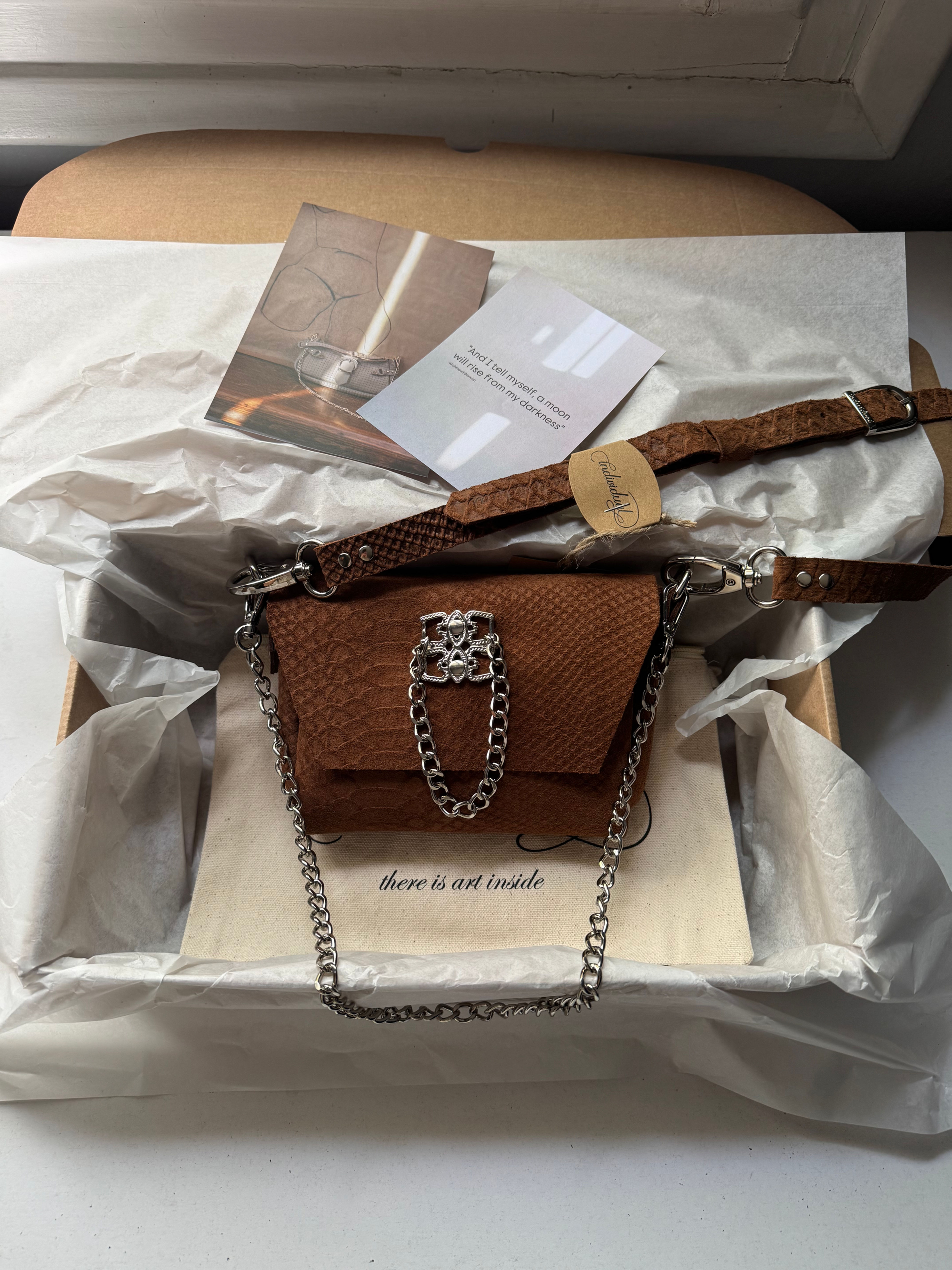 "Don't stop the dance" shoulder bag, chocolate suede, nickel, sample