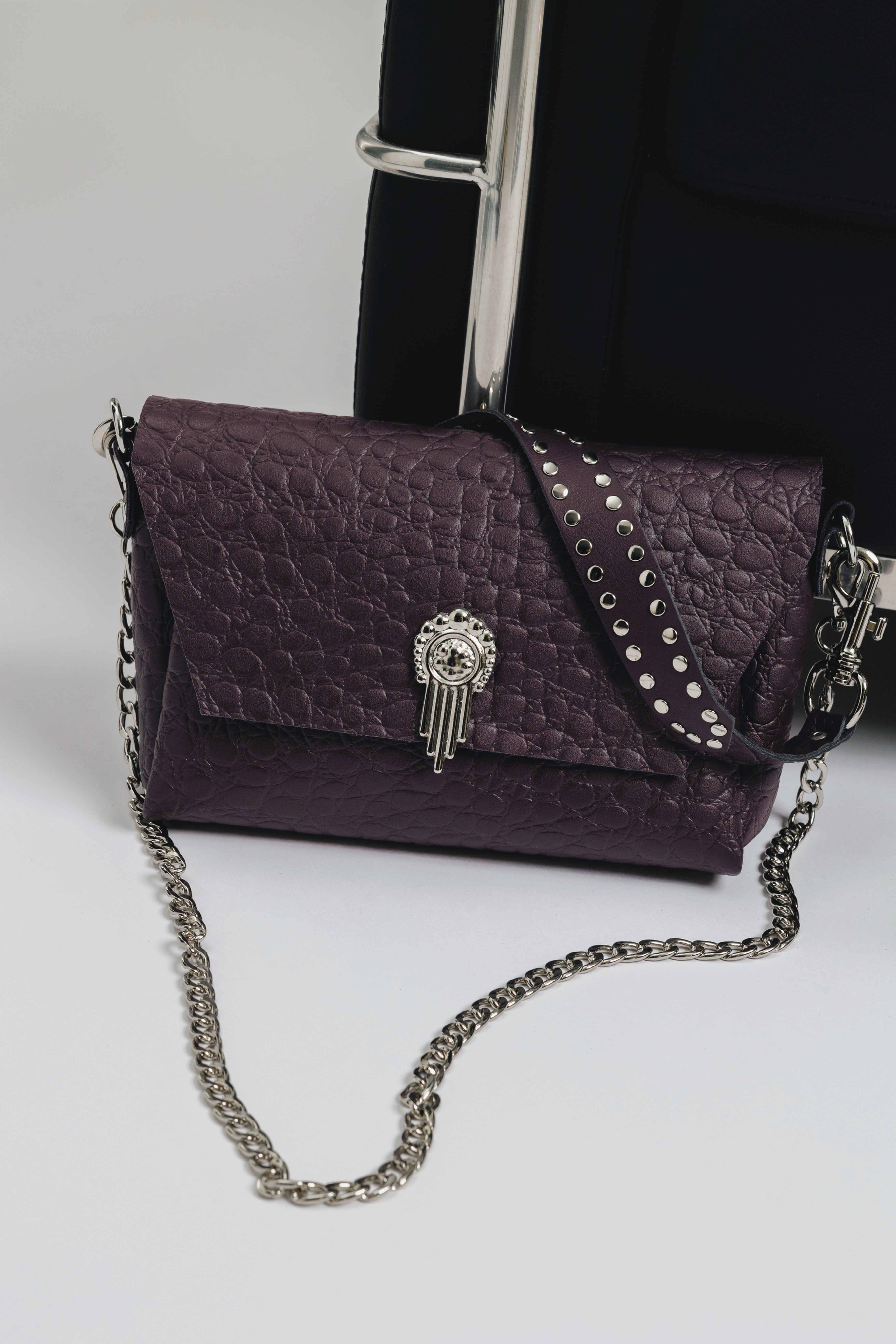 "On my mind" shoulder bag, dark plum, *bigger size*