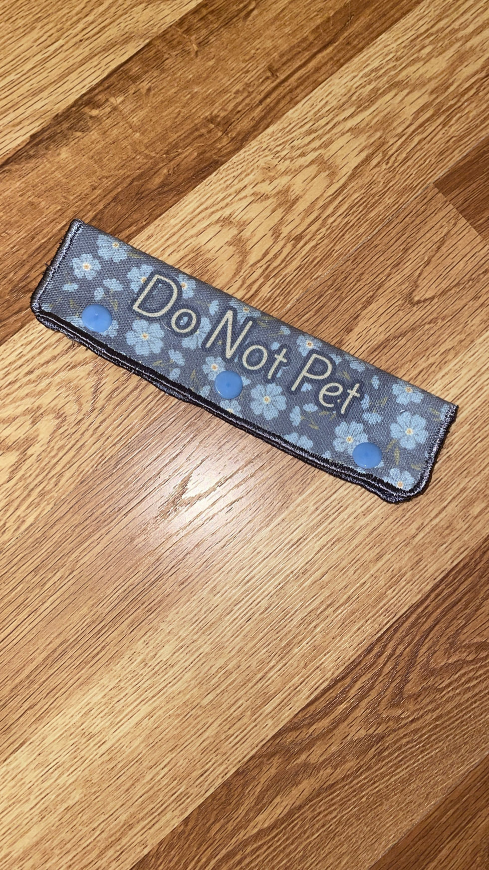 Thumbnail: Blue Floral Do Not Pet Leash Wrap