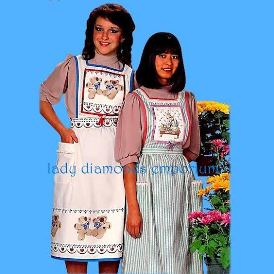 Ugly Christmas Apron Sip & Sew