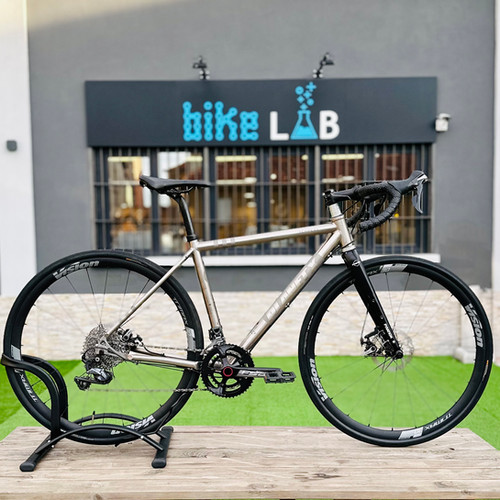 Tempest Sram Apex Bike Helm Planet X Titanium Planet X Tempest - Main Image