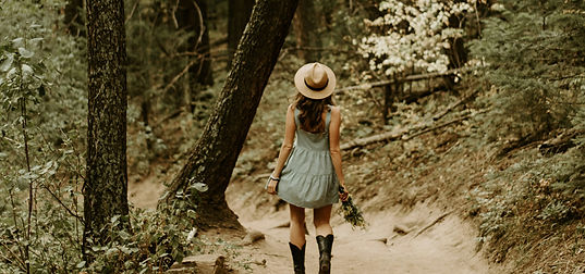 ashley-ibarra-U34zAY7VDek-unsplash_edited.jpg