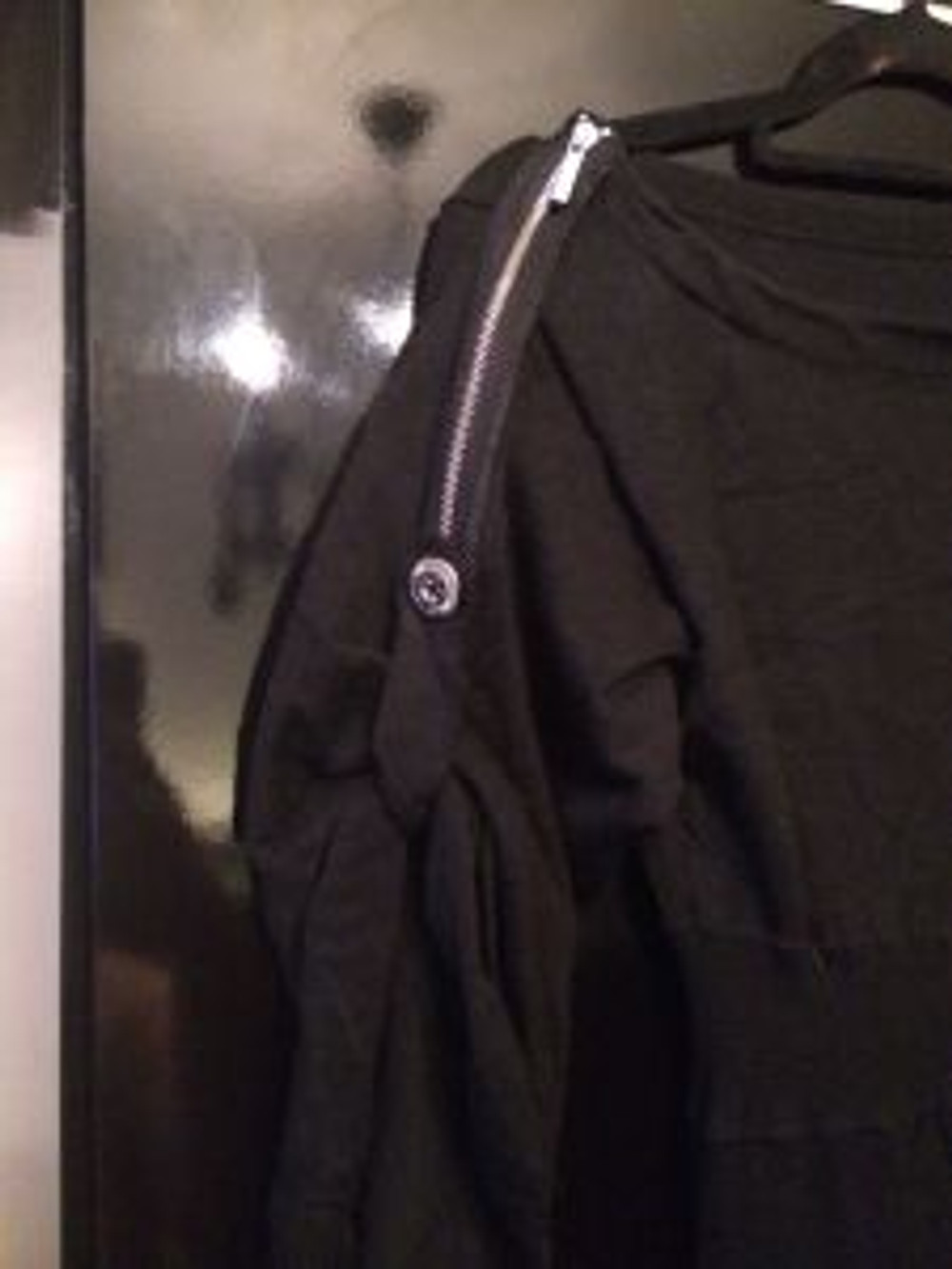 ZIpper detail on Karen Millen dress found on Ebay.com.au