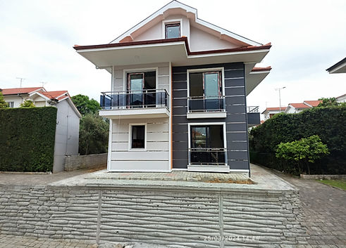 8d40be5d-2547-4da2-ae08-b7339ad2c3a4_edi