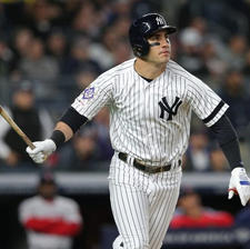Mike Tauchman
