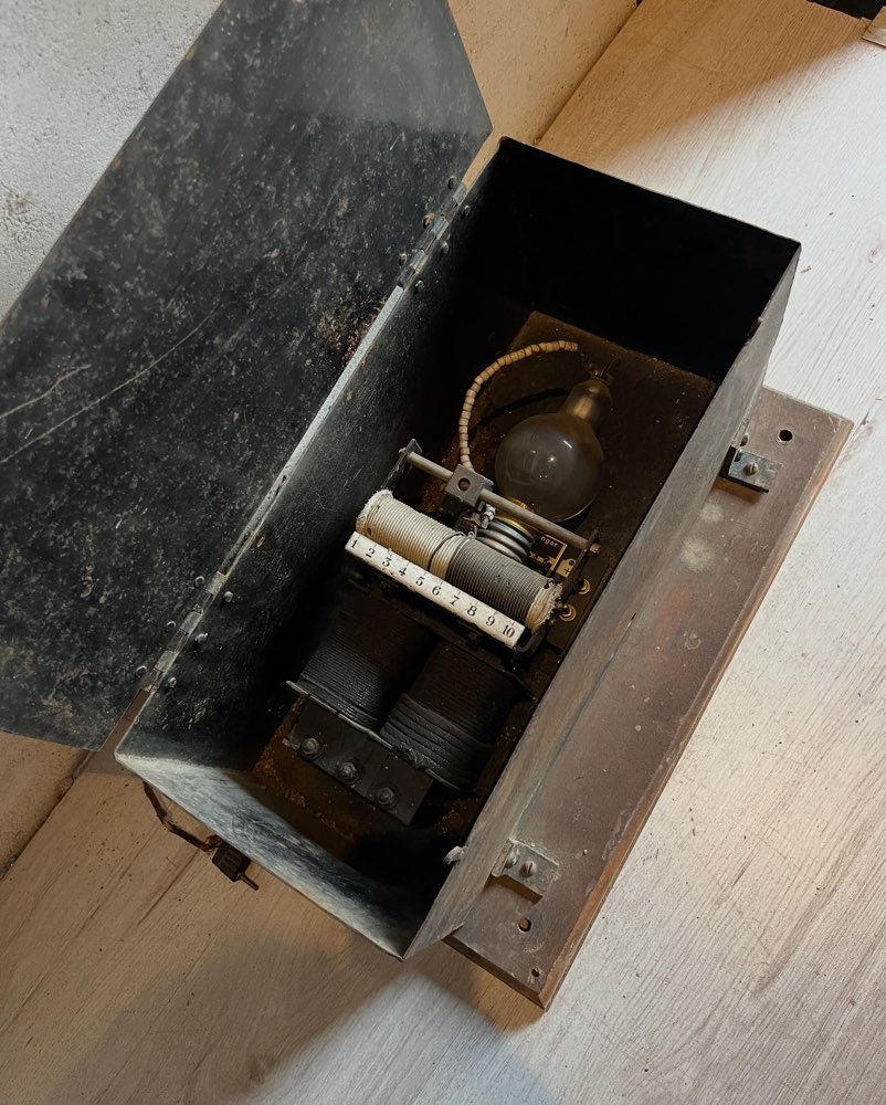 Miniature : Chargeur GUILLIET pour voiture ancienne 1910/20.