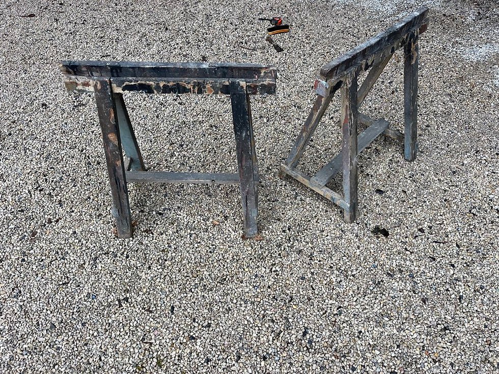 Thumbnail: Paire de tréteaux anciens en bois 
