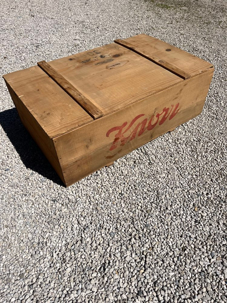 Miniature : Grande caisse vintage Knorr 