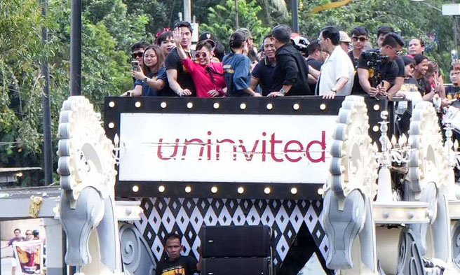 Float ng Uninvited - MMDA