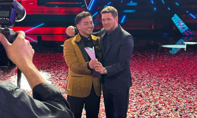 Sofronio Vasquez at Micheal Buble sa The Voice