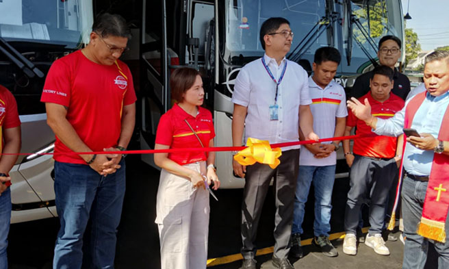 Victory Liner electric green bus
