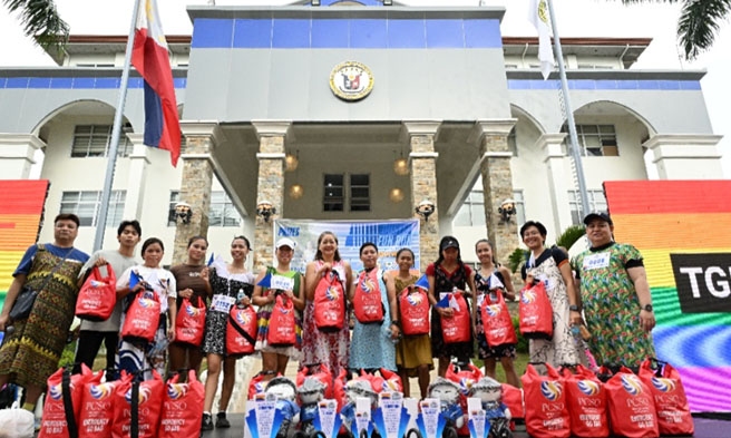 PCSO Distributes 50 Emergency Go Bags