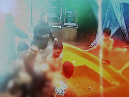Tatay inatake sa puso at nahulog sa baha sa Caloocan - Courtesy Brgy. 32, Caloocan, Circulated