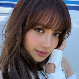 Lisa of BlackPink - IG