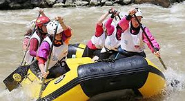 white water rafting in Costa Rica
