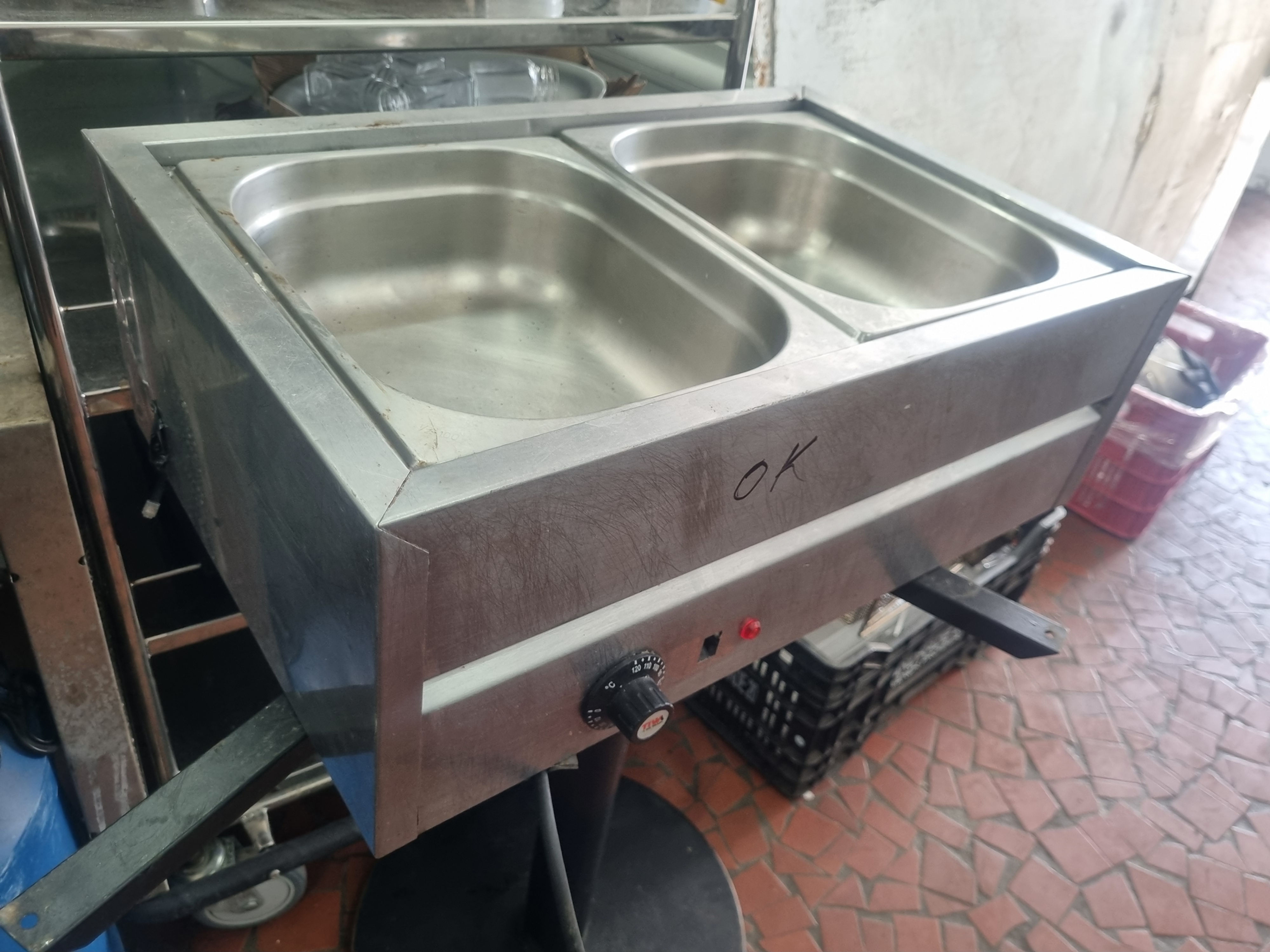 Buffet Banho Maria de Mesa com 2 Cubas -220V