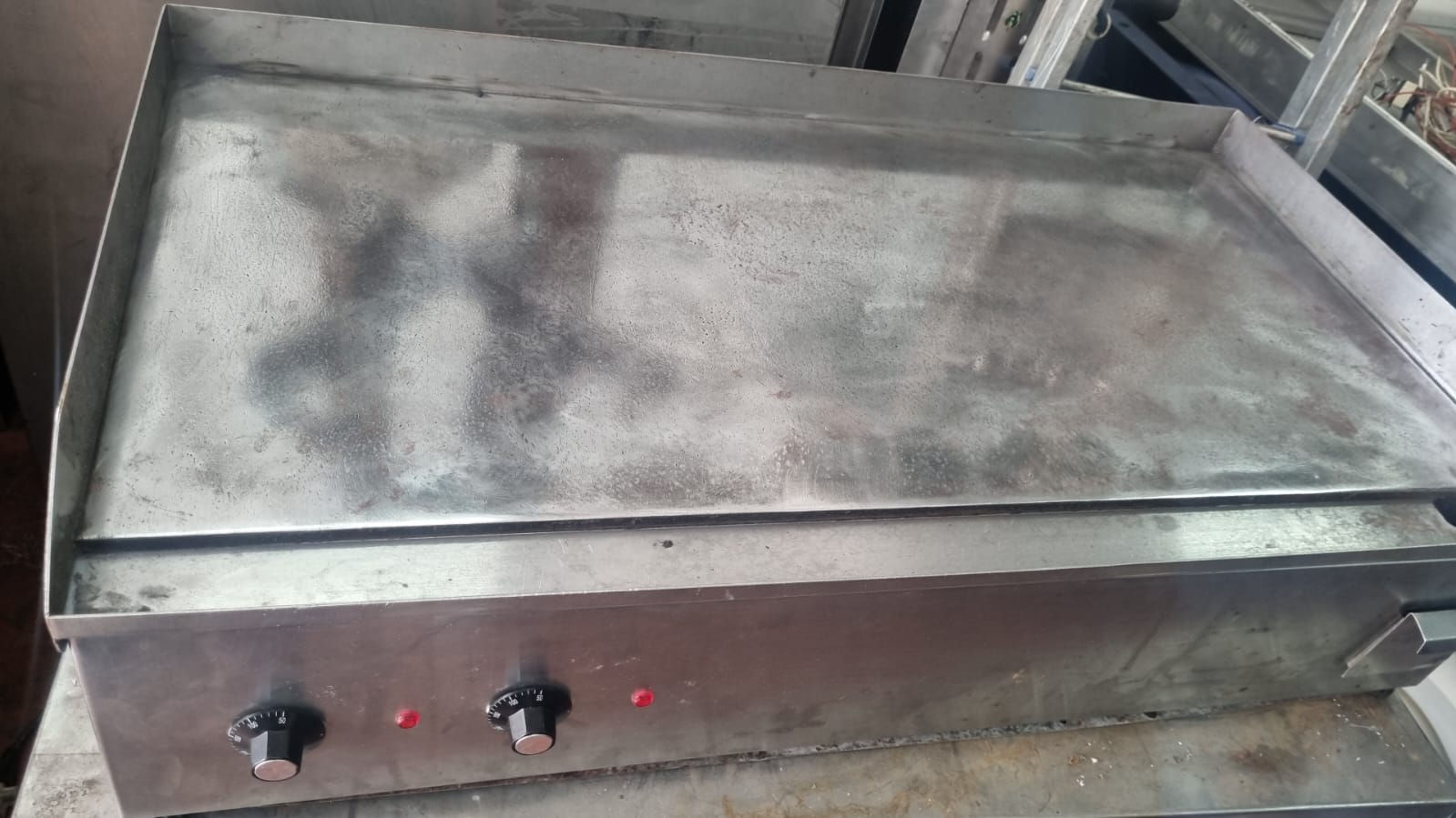 Chapa Eletrica Croydon 1x50x10mm - 220v