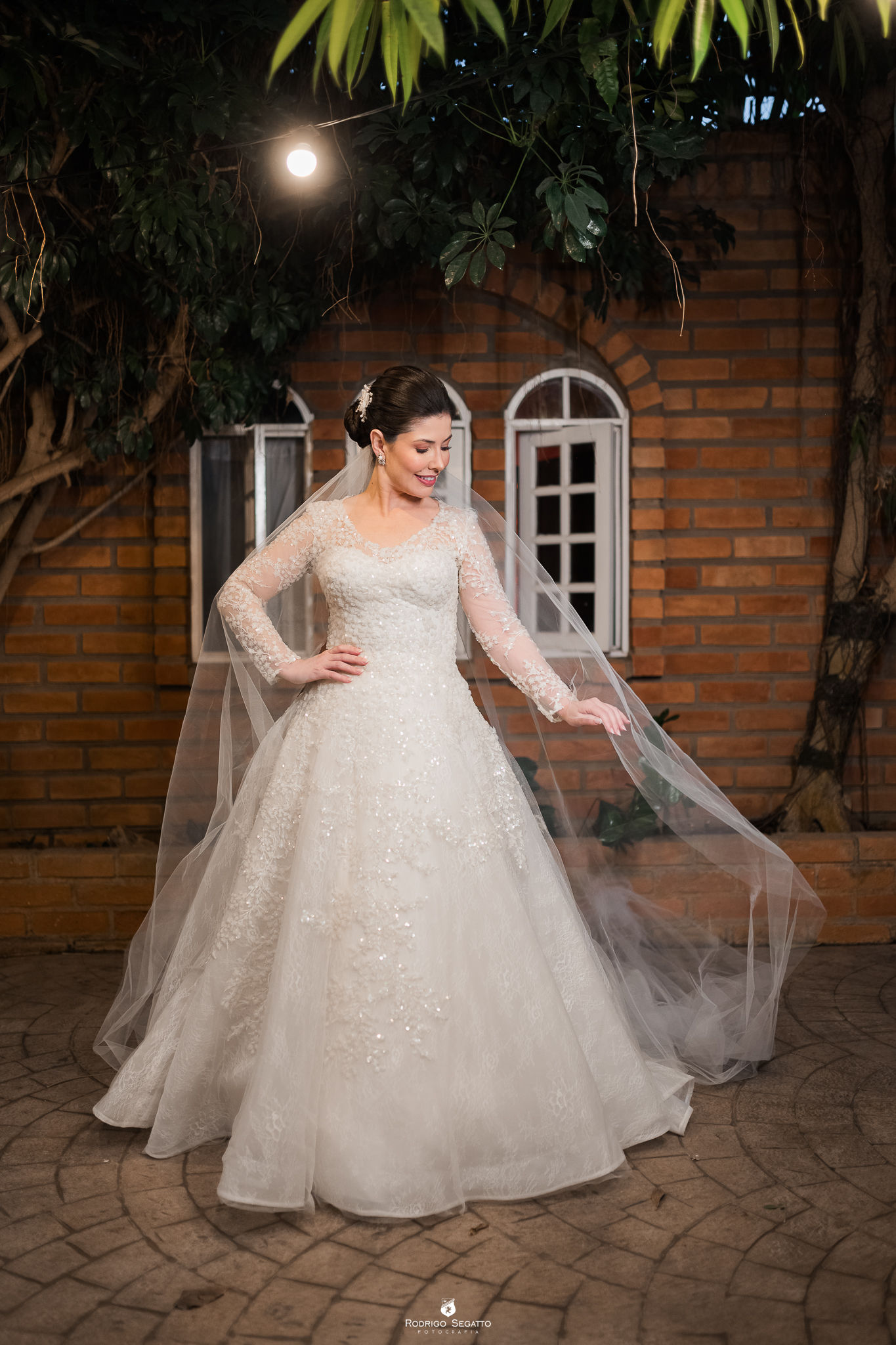 Vestido de Noiva Lucas Anderi Evase Modelo Camille