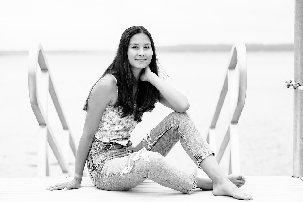 High school senior portraits girl