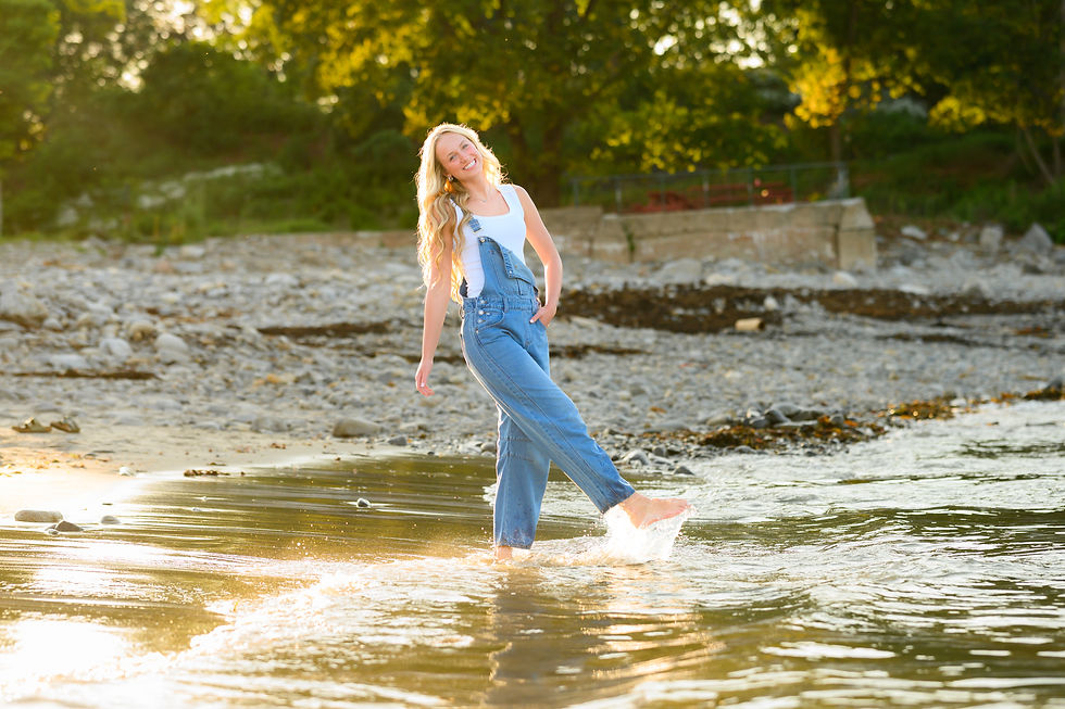 High School girl senior portraits