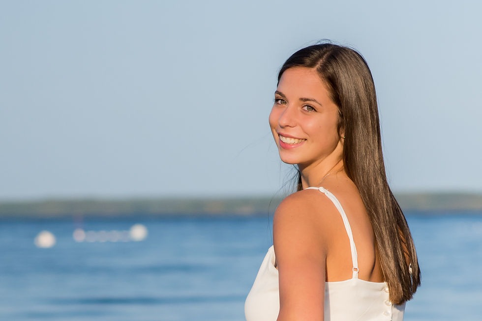 High school senior portraits girl