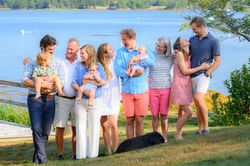 Extended Family. Islesboro. Patience CLeveland PHotography. W25-26