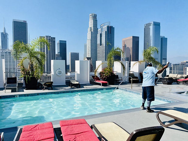 pool cleaning 3.jpg