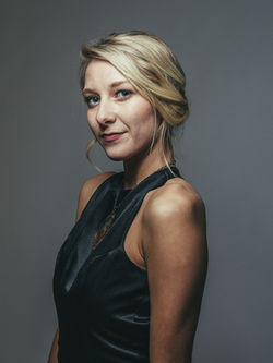 MODA-Christina-KT8A9838-EliStack