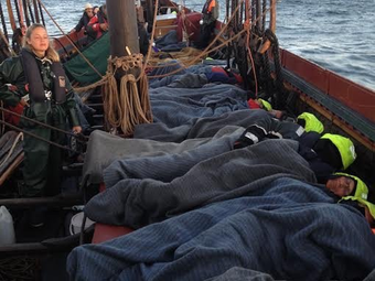 How did Vikings Sleep on Longships? (and Medieval Sleeping Arrangements)