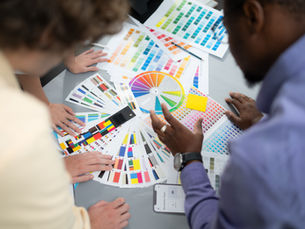 Pazarlamada Renk Psikolojisi: Tüketici Davranışını Etkilemek İçin Renk Teorisi Nasıl Kullanılır?