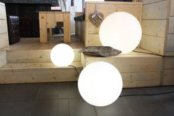 Shining Globe 30_white_32416_118.jpg