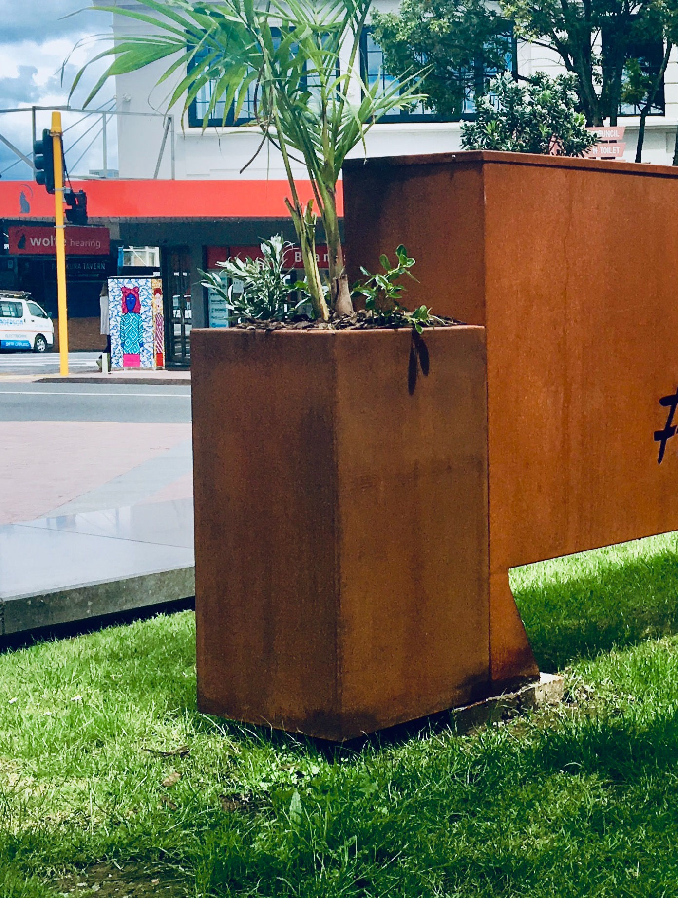 CORTEN COLUMN 750