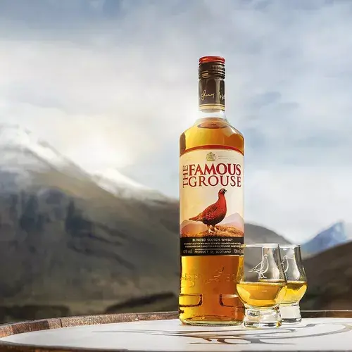 Miniatura: Whisky The Famous Grouse 1000ml