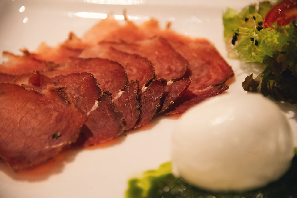 homemade dried meat, which is made just using the Dry-Ager. It was served in combination with buffalo mozzarella and homemade green pesto