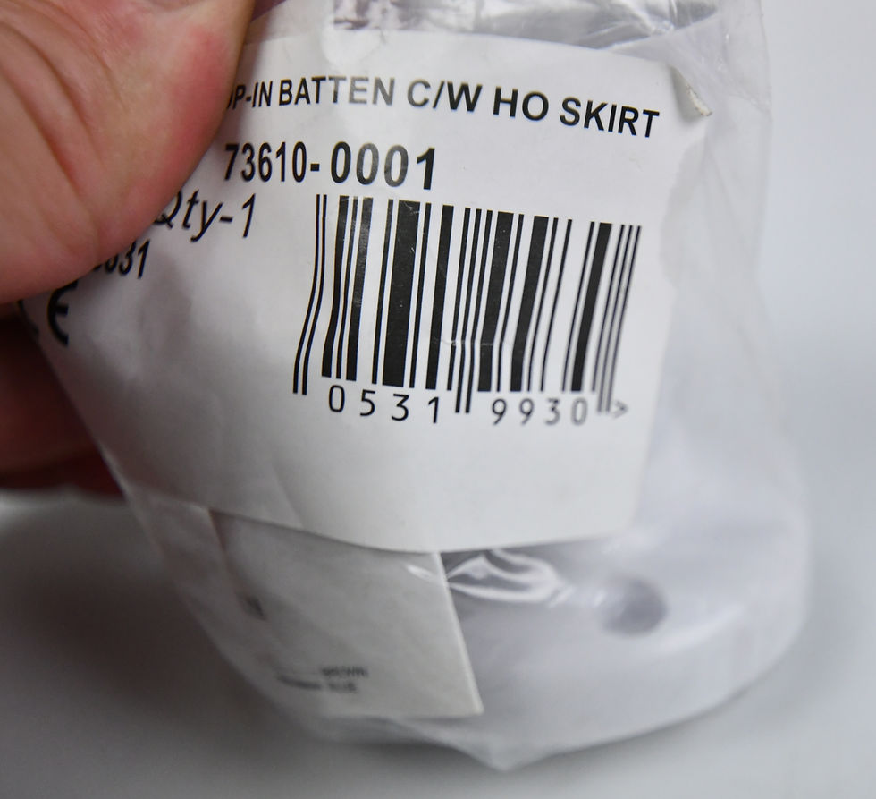 Thumbnail: Marbo B22 Bc Batten Straight Lamp Holder Loop-In Batten C/W Ho Skirt