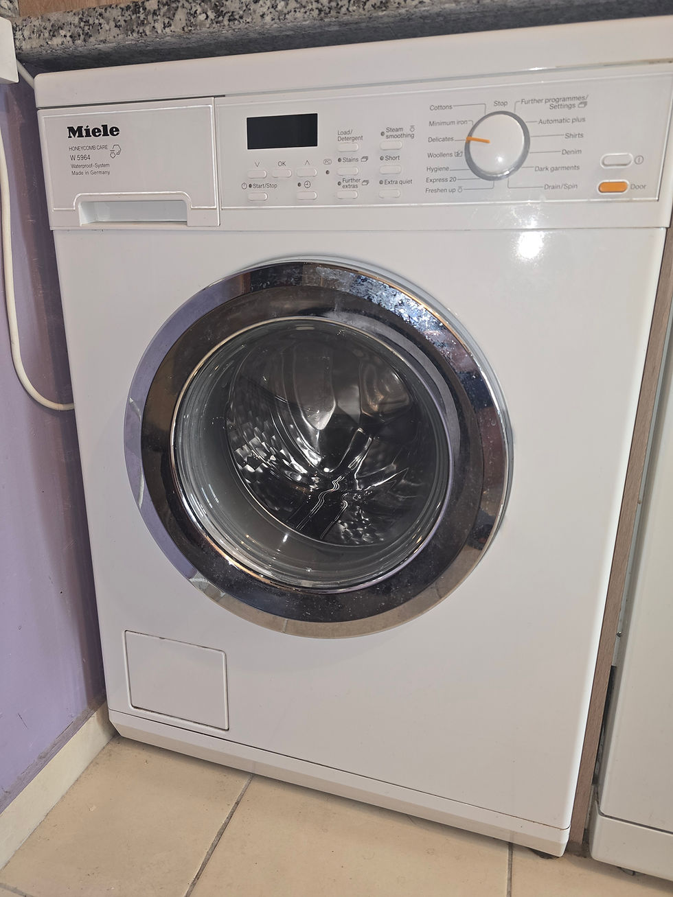 Küçük resim: Miele Honeycomb Care W5964 W 5964 8Kg 1600rpm Steam Washing Washing Machine