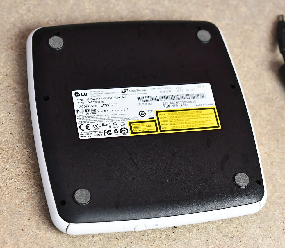 Thumbnail: LG GP09LU11 External Super Multi Slim LightScribe and SecurDisc™ 8x DVDRW DVD Re