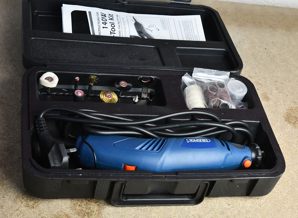 Küçük resim: Draper 79340 230-Volt 140-Watt 140W Multi-Tool Kit with 56 Accessories