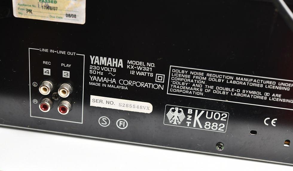 Küçük resim: Yamaha KX-W321 Natural Sound Stereo Auto Reverse Double Cassette Deck